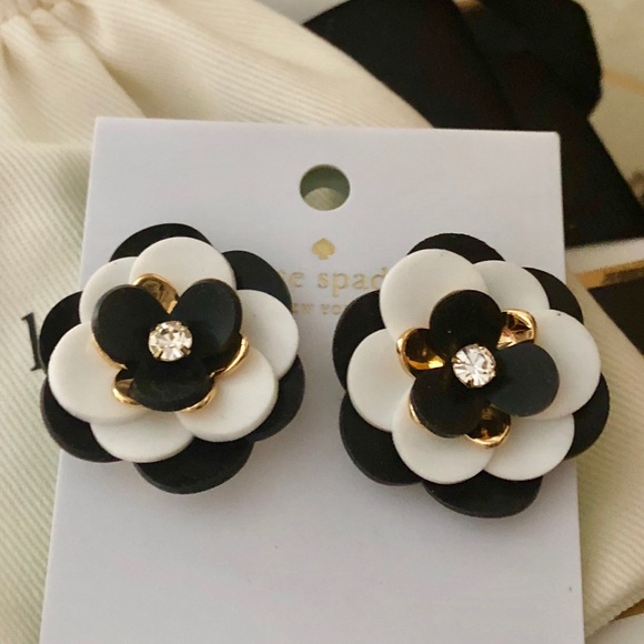 🎀 Kate Spade ♠️ Rosy Poises Stud Earrings - Picture 2 of 6